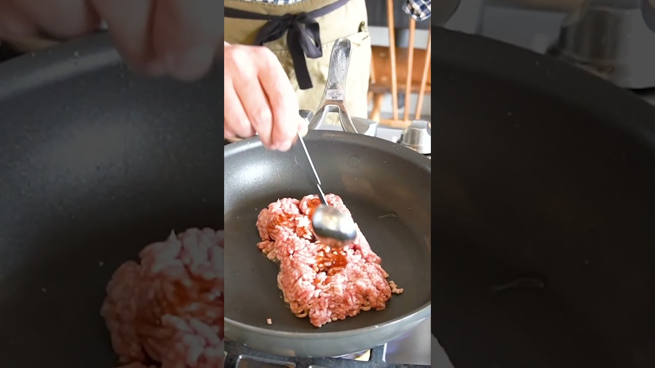 簡単中華料理！豚ひき肉とチンゲンサイのデカそぼろの作り方　 #料理　#shorts  #簡単レシピ