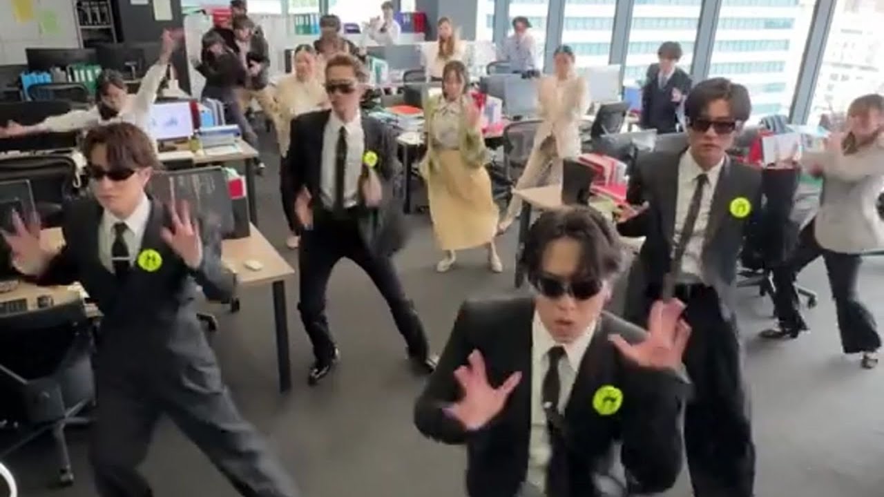 宮舘涼太センターの渡辺翔太・目黒蓮・岩本照とのフォーメーションダンスに「舘様ずっとカメラ目線で好き」「ゆり組×ニキめめは最高のかけ合わせ」「ゆり組体幹強すぎ」