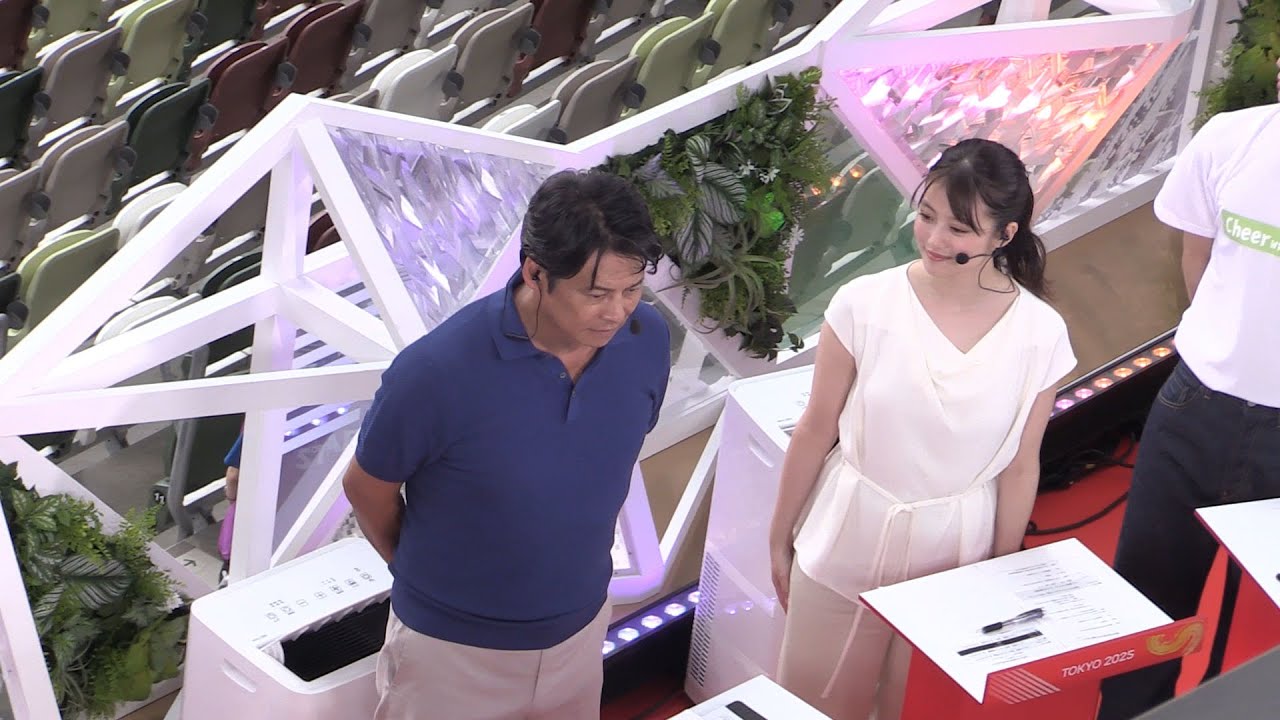 世界陸上  織田裕二がいるTBS放送席に観客殺到 2025.9　今田美桜、&TEAM・K