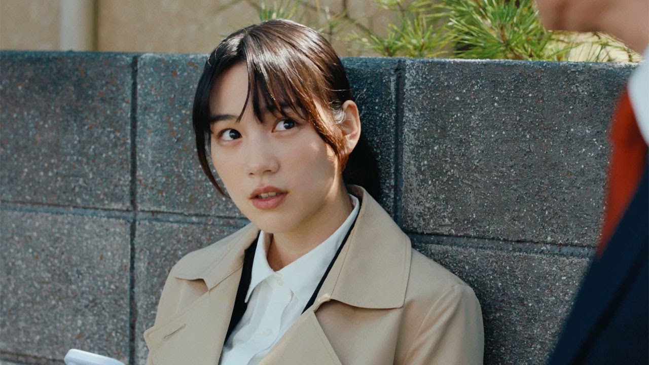 のん、松重豊と刑事役に挑戦　張り込み中にフードデリバリー！？　「ロケットナウ」新CM「ゼロ配刑事篇」