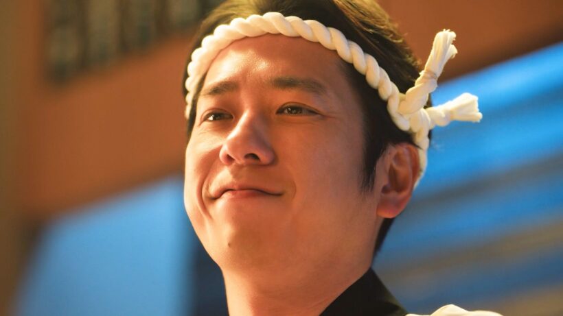 二宮和也、ハチマキ×前掛け姿の酒場の大将役で魅せる“ドヤ顔”!?