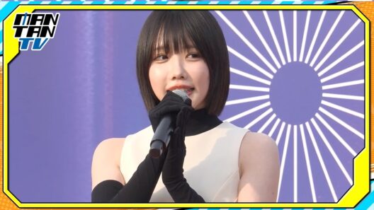 あのちゃん、超ミニボトムで美脚披露　窪塚洋介＆池内博之と横浜国際映画祭レッドカーペットに登場