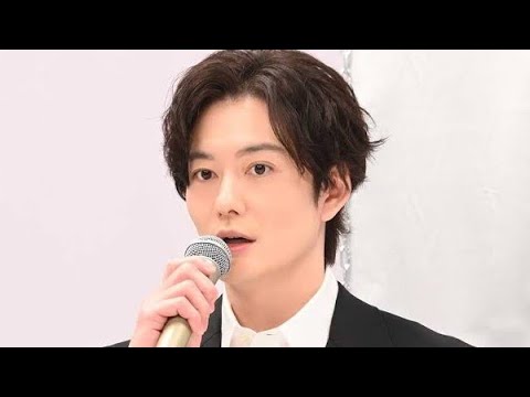 岡田将生、第1子誕生後初の公の場で見せた新たな表情に感動✨子役サプライズに思わず涙の瞬間💐