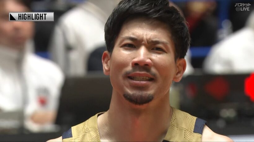 国立代々木第一に「琉球の風」 過去2年連続準優勝の悔しさを晴らす嬉しい初優勝！ 琉球が第100回のメモリアル大会を飾る【天皇杯】A東京vs琉球 | 第100回 天皇杯 ファイナル（2025.3.15）