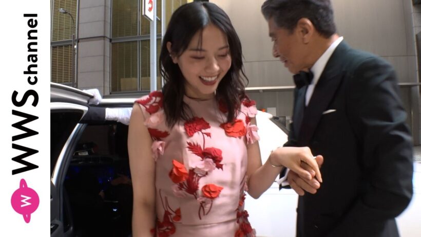 舘ひろし、西野七瀬、南野陽子ら映画『免許返納!?』出演者がリムジンで登場！