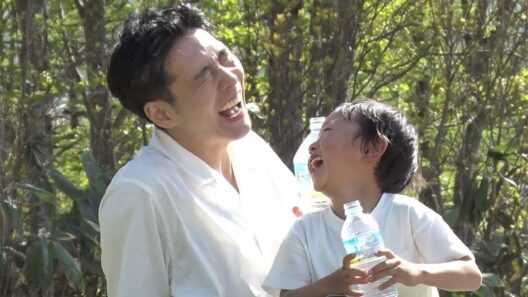柄本佑、父親役を好演　安藤サクラがナレーション　CM楽曲は「心の瞳」　「サントリー天然水」新CM＋メーキング