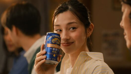 中条あやみ、葛藤する“父”豊川悦司にアドバイス！？　「この手があったか」　「キリン一番搾り 糖質ゼロ」新ウェブCM