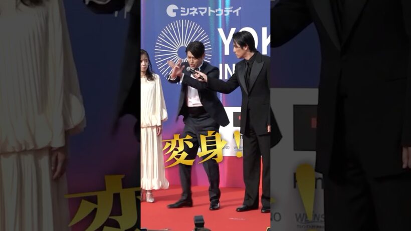 賀集利樹、仮面ライダーアギトに生変身！横浜国際映画祭#仮面ライダーアギト #アギト #賀集利樹 #要潤 #shorts