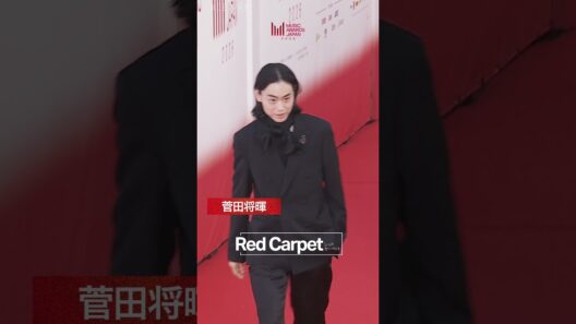 菅田将暉がレッドカーペットに登場！｜MUSIC AWARDS JAPAN 2026
