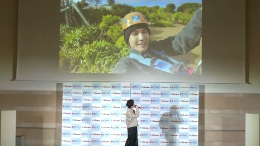 岩田剛典さん、とにかく明るい安村さん罰ゲームに苦笑い「海外旅行2000万人に向けた共同記者会見」
