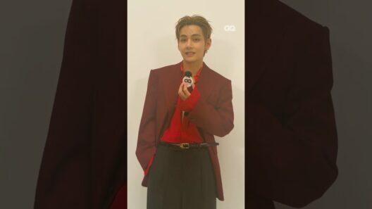 BTSのVと森山未來が #セリーヌ の2027春夏メンズコレクションショー会場で印象に残ったスタイリングとは。
