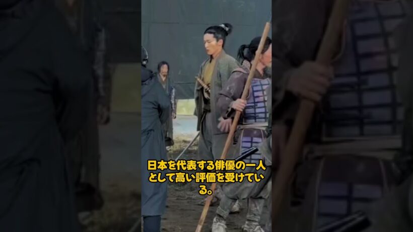 目黒蓮と真田広之が、カフェ「The Lookout」に突然姿を現しました ! 『SHOGUN2』撮影現場から届いた最新情報！