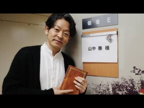 😲足長すぎる‼️『VIVANT』外国人役・山中崇のオフショットに騒然🔥ドラムとの2ショットが話題！