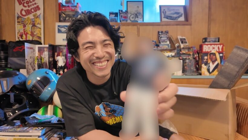 散らかりすぎてるガレージにヤバいものが来た