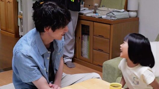 坂口健太郎と子役の倉田瑛茉の仲むつまじい姿にほっこり！　映画「私はあなたを知らない、」メーキング映像