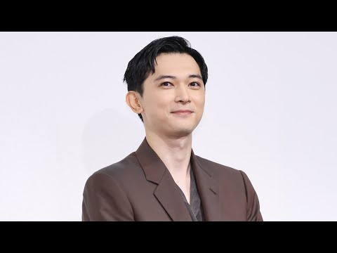 🌙💙 吉沢亮×新納慎也、魂が響き合う――笑顔と涙が織りなす奇跡のステージ🎭✨