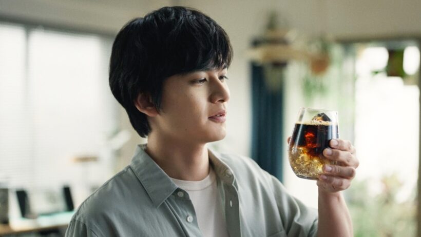 北村匠海、「アップルジンジャーコーヒー」を作る　その出来栄えは？　岸井ゆきのも出演　「ネスカフェ エスプレッソベース」新CM