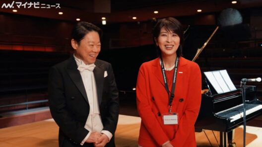 松たか子、マイクを持ちステージへ！阿部サダヲと漫才のようなインタビュー