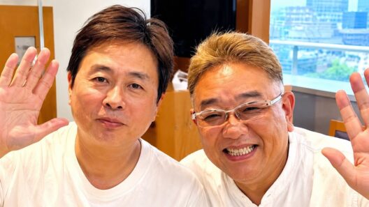 「え、同じ病院？」伊達みきおが河本準一をお見舞い…病室の2ショットに感動🥹#伊達みきお #サンドウィッチマン #河本準一 #次長課長 #脳梗塞 #芸能ニュース #芸人 #話題 #感動
