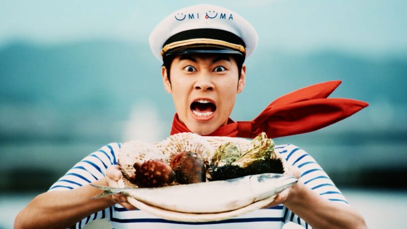戸塚純貴、地元・岩手で全力疾走！CMではまさかの失敗！？　UMIUMA新CM「届け、うみのうまいもの」篇