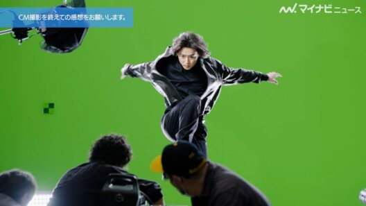 山﨑賢人、まるで映画撮影のようなアクションを披露！